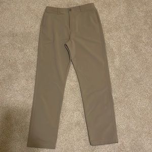 Under Armour boys golf pants